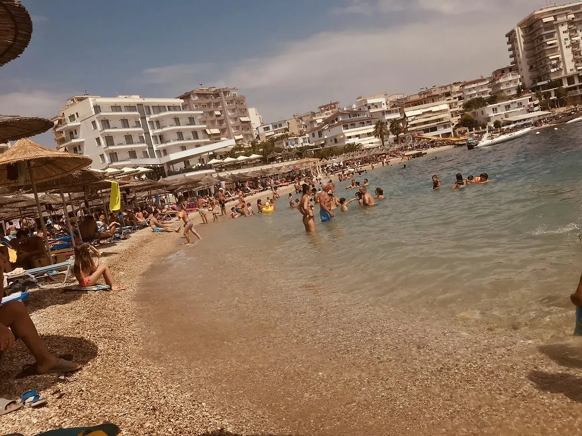 Villa 151 Sarandë 0*,
